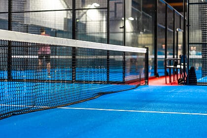 terrain de padel dimensions hauteur filets tout ce quil faut savoir